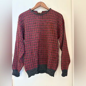 VINTAGE Peter Werth Stylish Red and Black Men's Crewneck Sweater Sz: M English